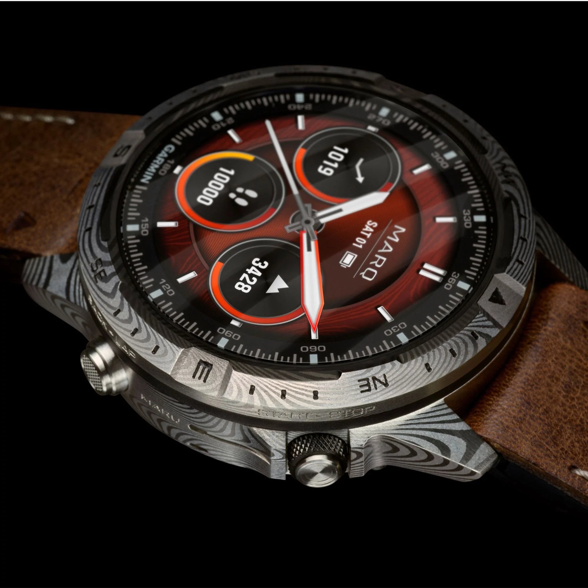 Reloj Garmin Marq Gen 2 Adventurer Damascus Steel Edition con correa de piel marrón y silicona negra de 46 mm