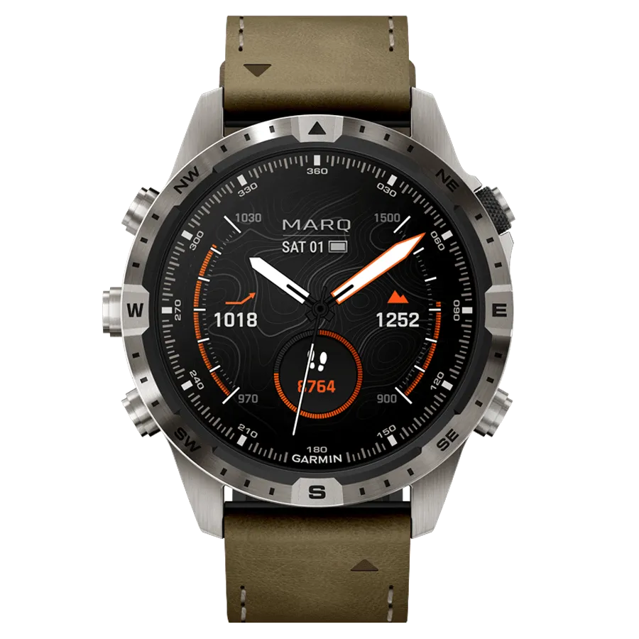 Reloj Garmin Marq Gen 2 Adventurer de titanio y zafiro con correa de cuero marrón y caucho negro de 46 mm